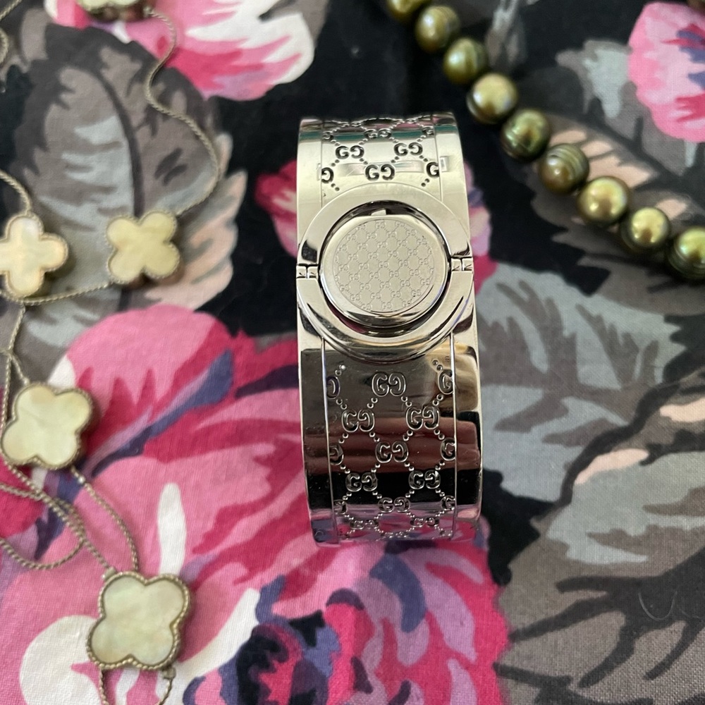 Gucci cuff watch